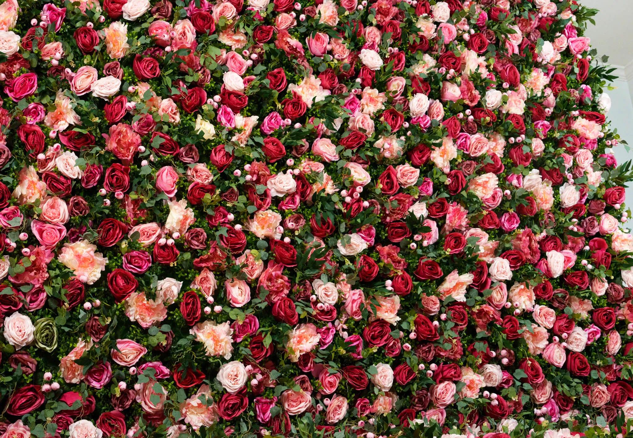 Blooming Grace flower wall, photo 2